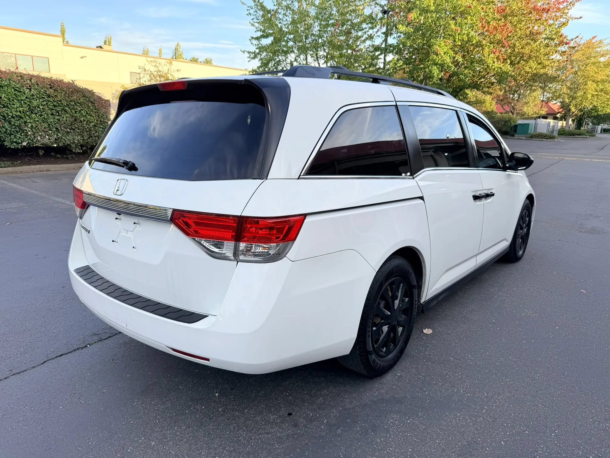 Used 2014 Honda Odyssey LX image 5