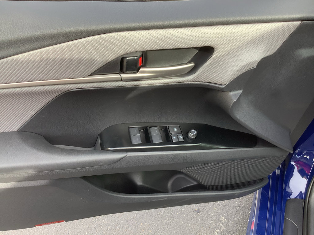 New 2026 Toyota Camry SE image 11