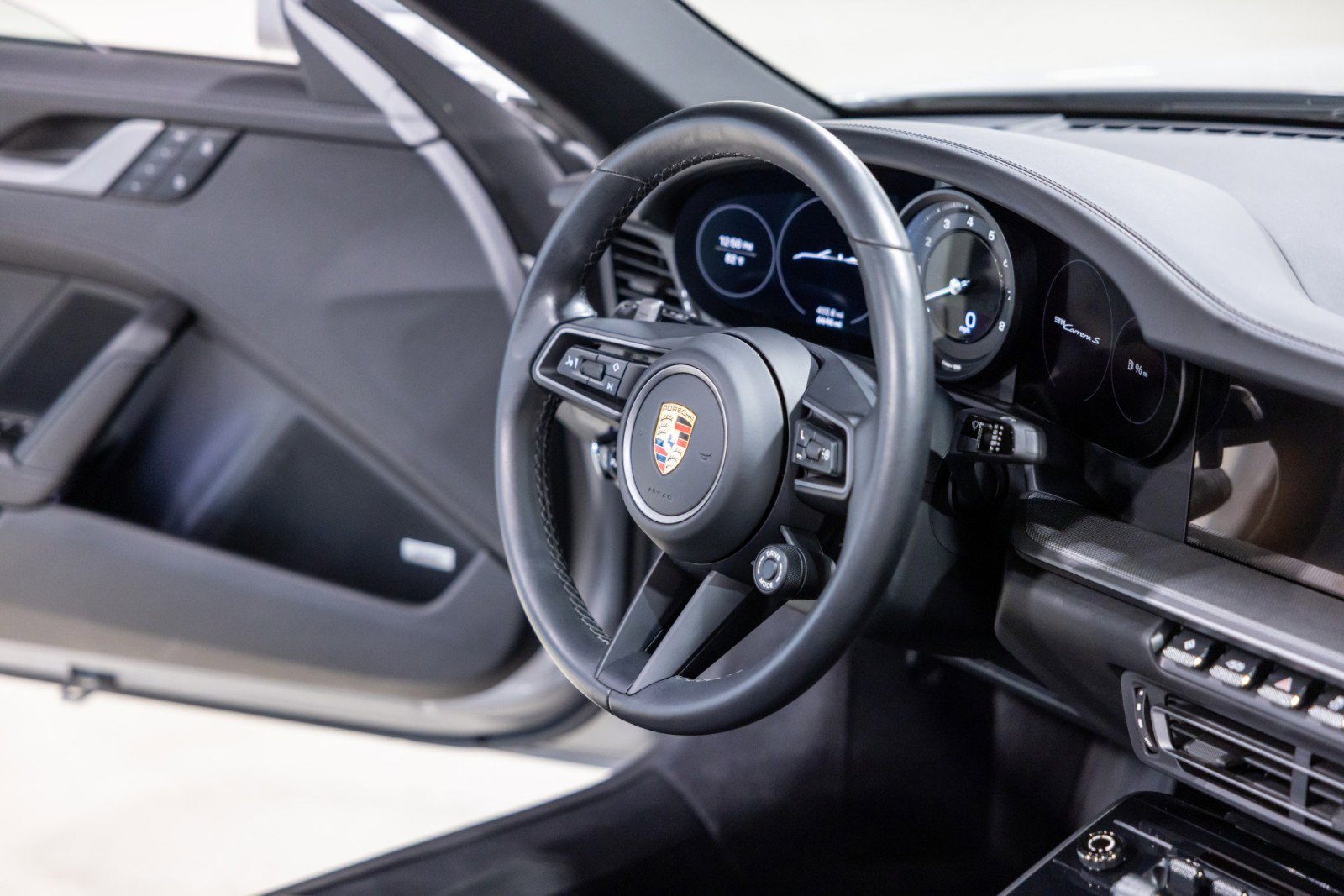 Used 2024 Porsche 911 Carrera S w/ Sport Package image 28