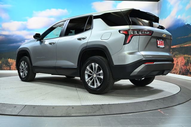 Used 2026 Chevrolet Equinox LT FWD image 6