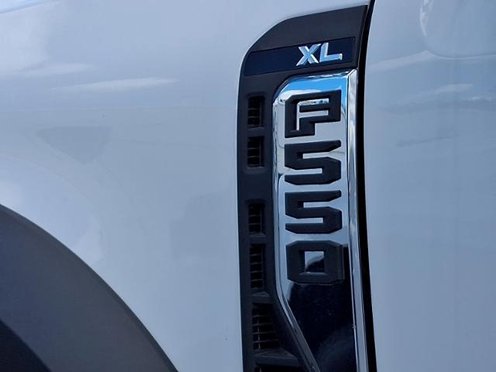 New 2026 Ford F550 4x4 Supercab Super Duty image 5