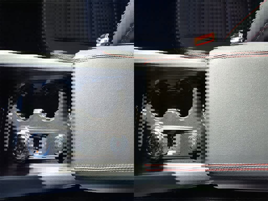 Used 2025 Ford Explorer ST-Line w/ Premium Package image 21