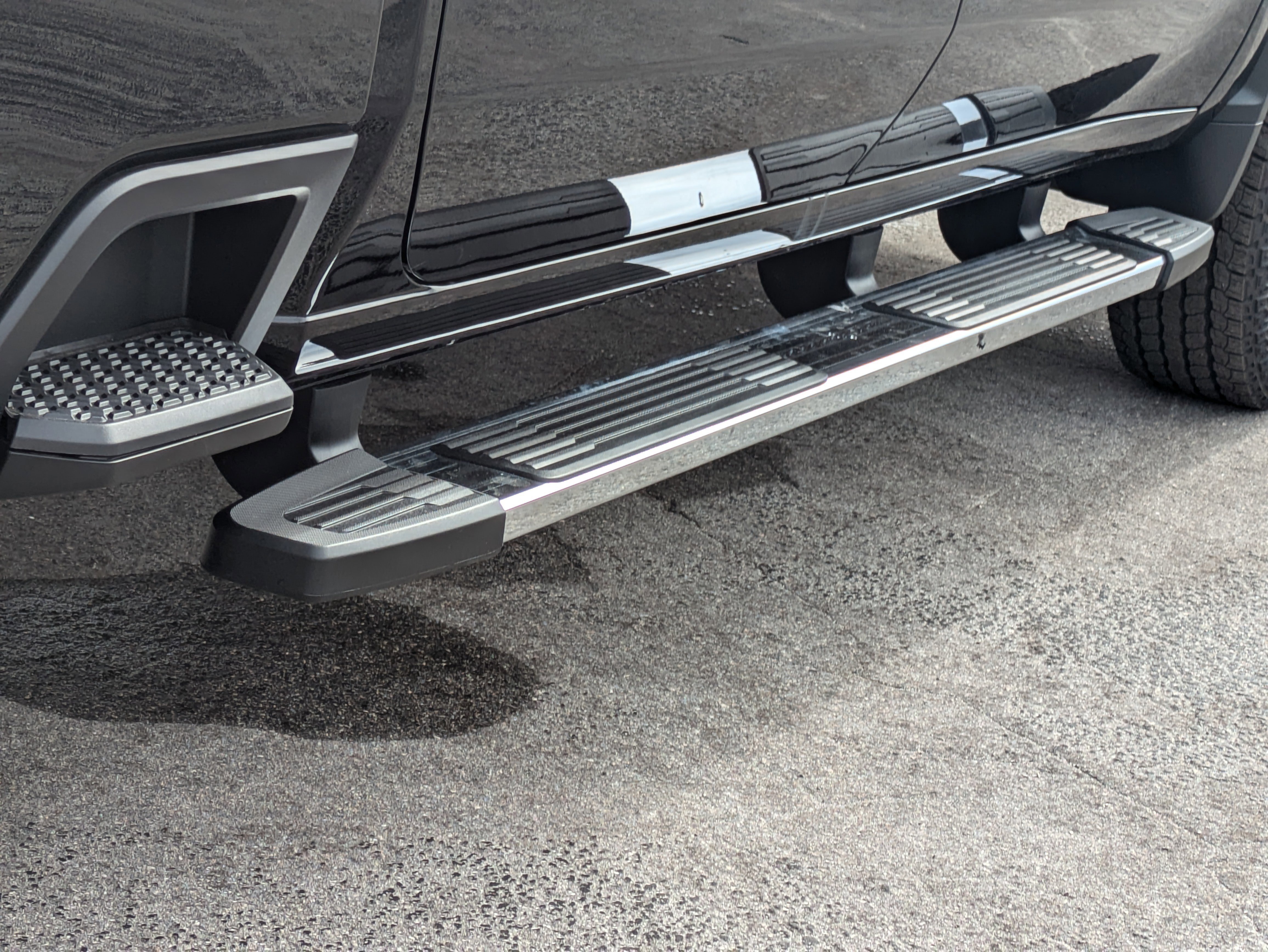 New 2026 Chevrolet Silverado 2500 LTZ w/ LTZ Premium Package image 13