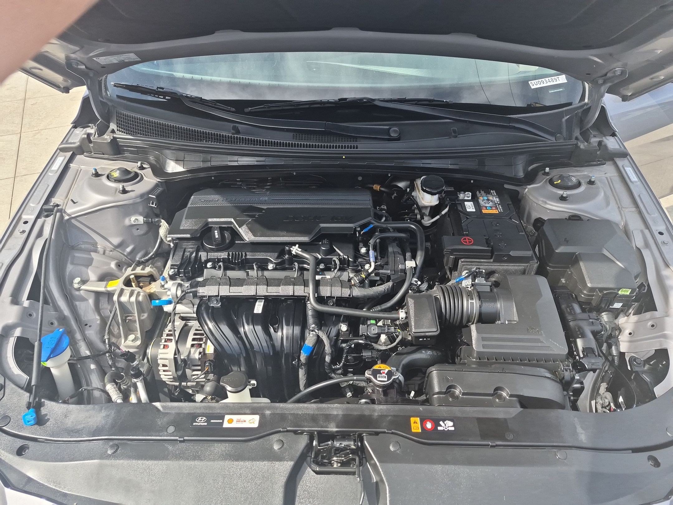 Certified 2025 Hyundai Elantra SE w/ Cargo Package FWD image 31