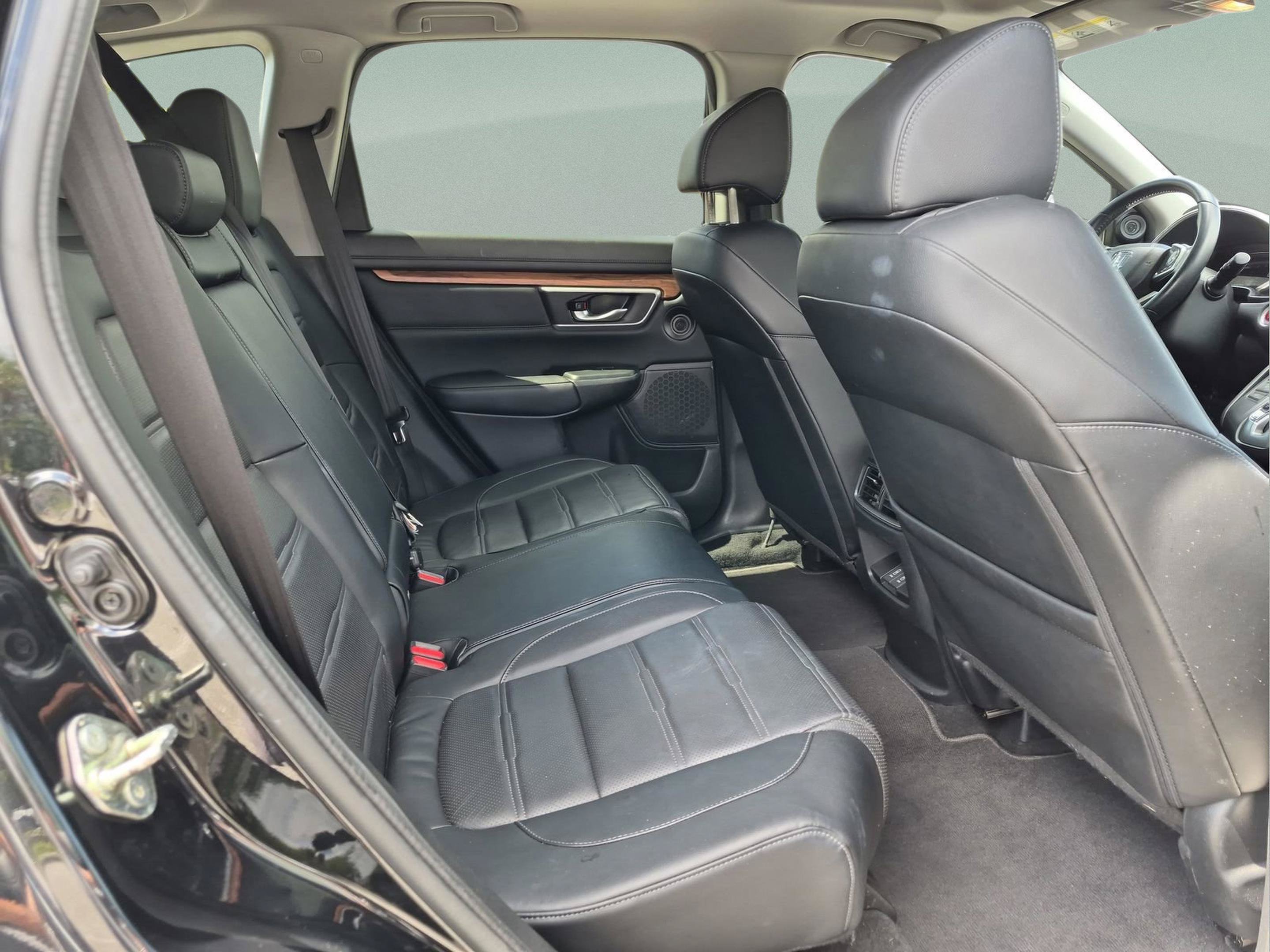Used 2017 Honda CR-V Touring image 18