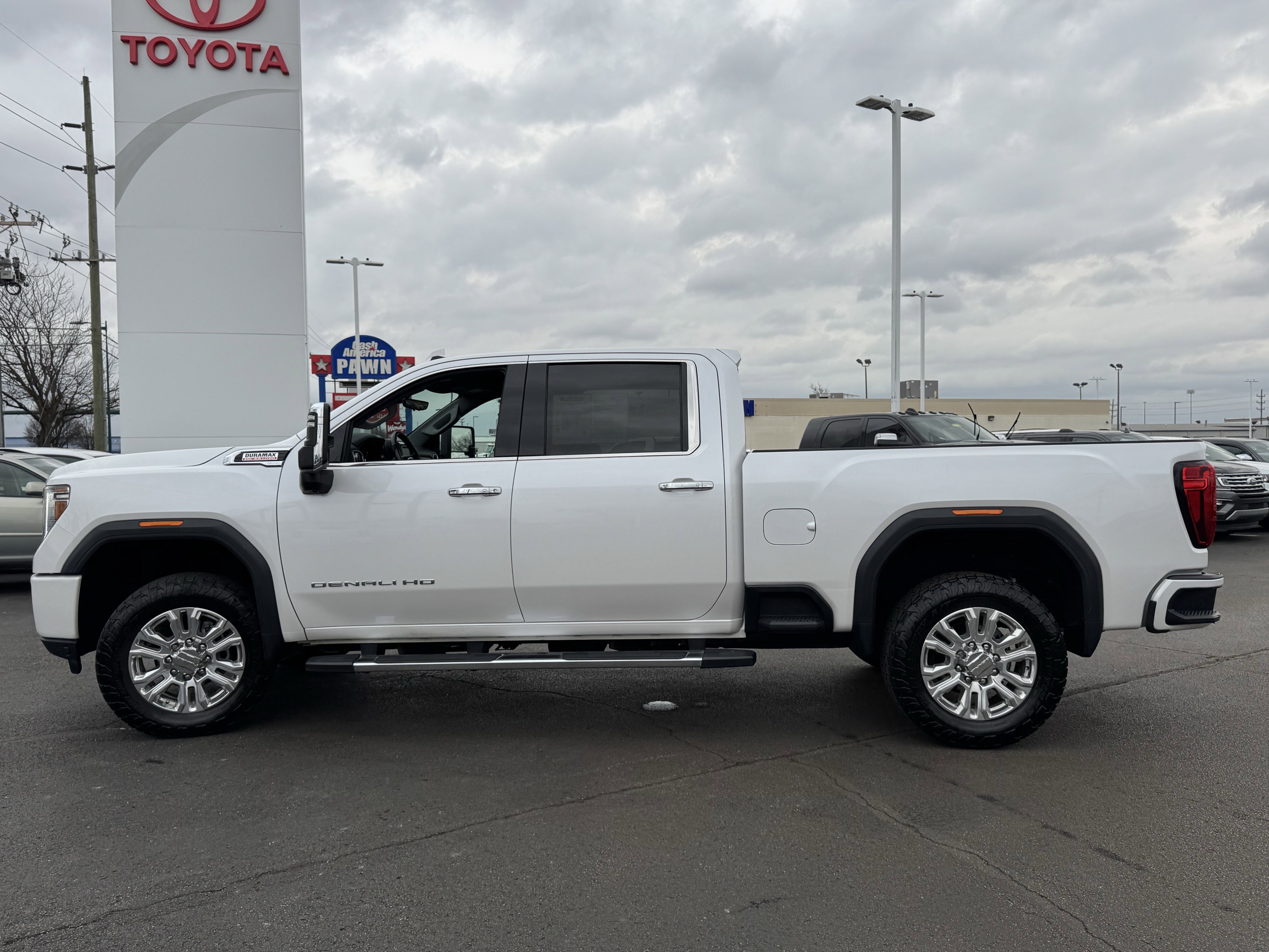 Used 2021 GMC Sierra 3500 Denali w/ Denali Ultimate Package image 16
