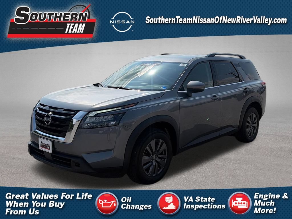 Used 2024 Nissan Pathfinder SV