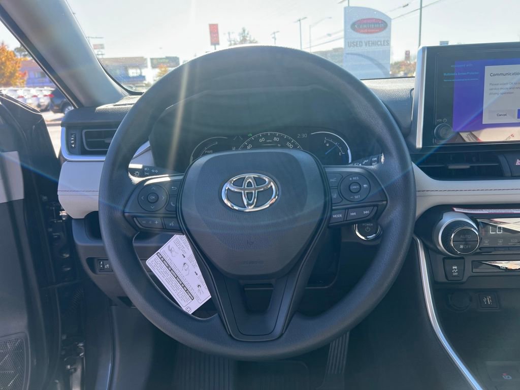 New 2025 Toyota RAV4 XLE image 14