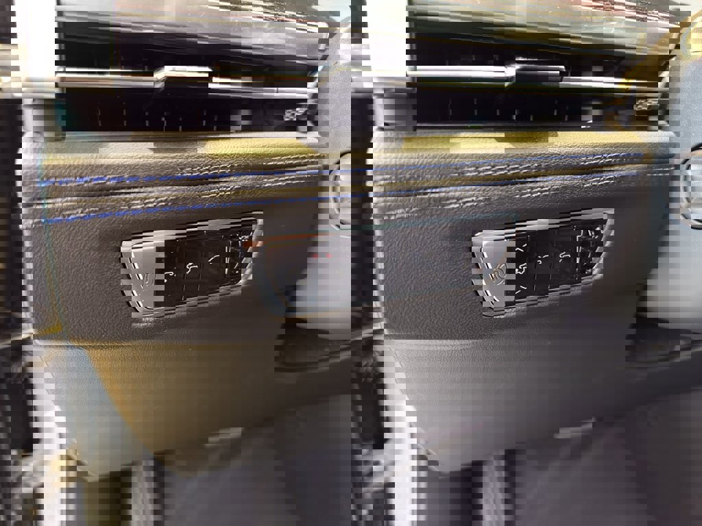 New 2026 Cadillac Escalade IQ Luxury 1 image 13