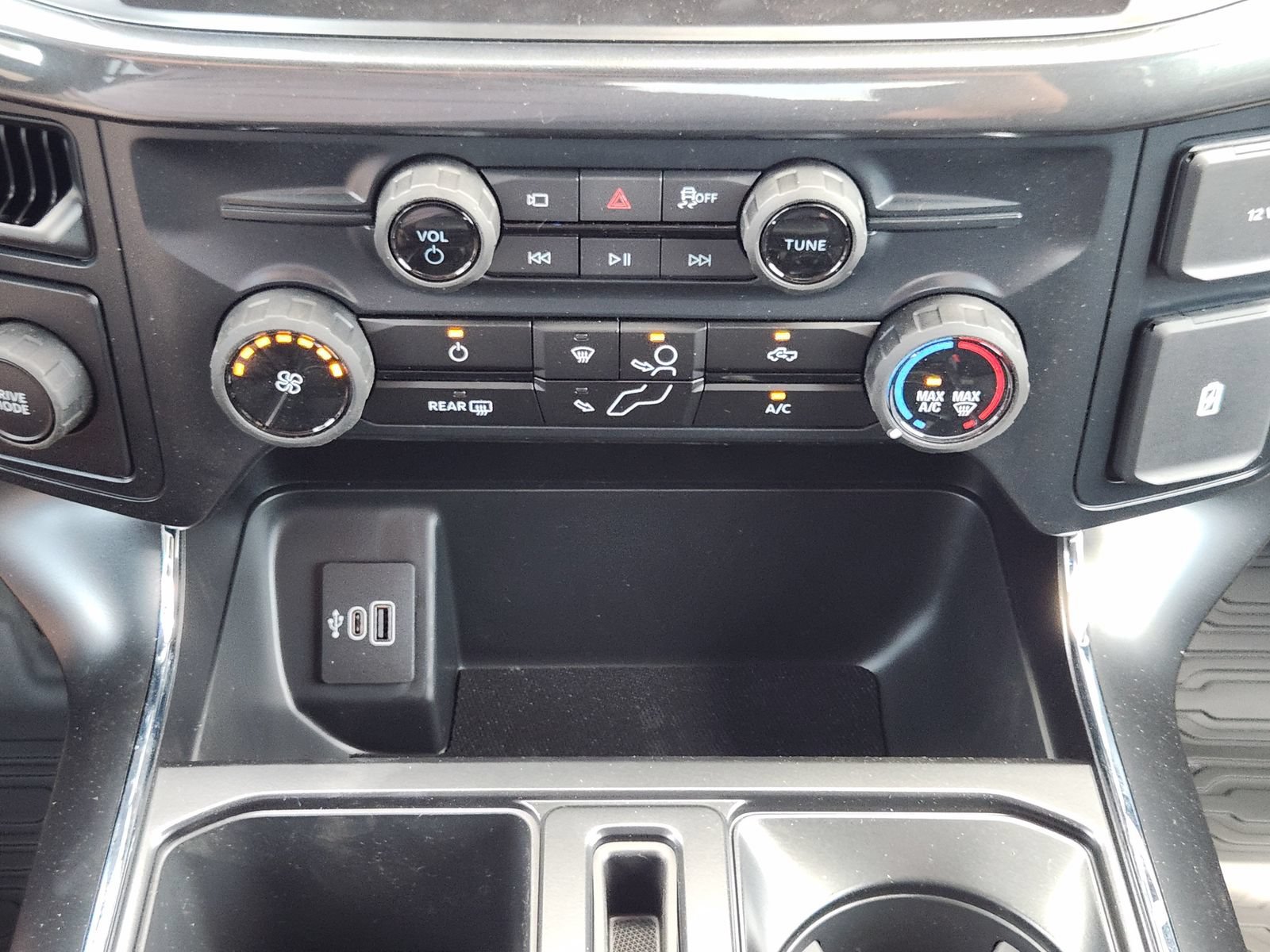 New 2026 Ford F150 STX w/ Equipment Group 200A RWD image 18
