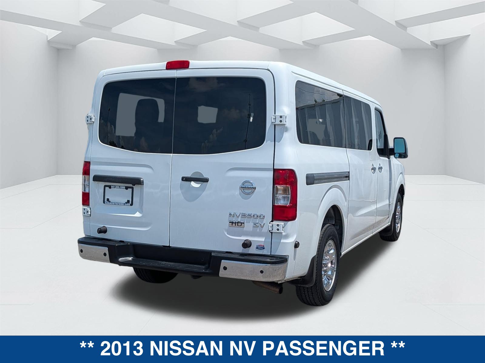 Used 2013 Nissan NV 3500 SV w/ Technology Pkg RWD image 5