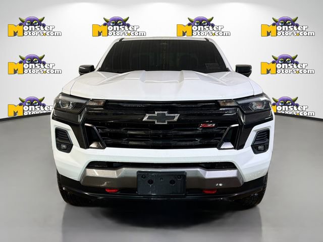 Used 2024 Chevrolet Colorado Z71 w/ Z71 Convenience Package 2 AWD/4WD image 2