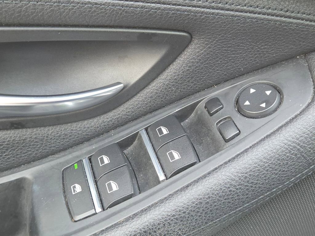 Used 2016 BMW 528i Sedan image 29
