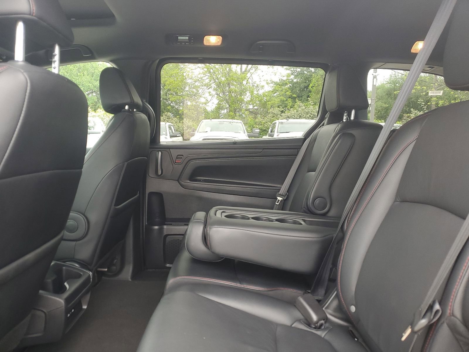 Used 2025 Honda Odyssey Sport-L image 12