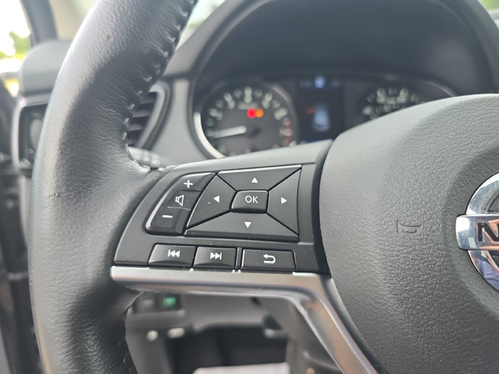 Used 2021 Nissan Rogue Sport SL w/ Premium Package AWD/4WD image 14
