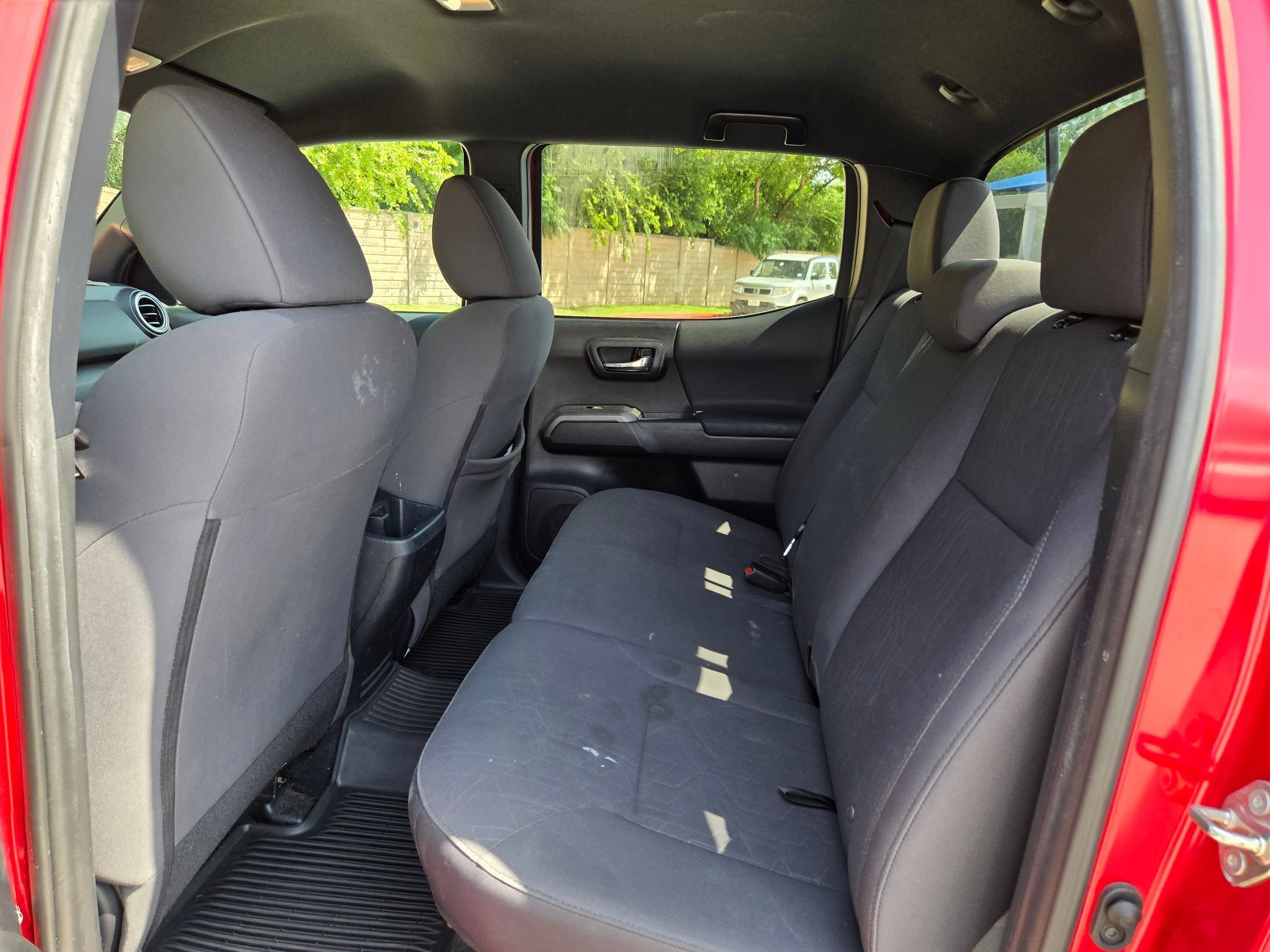 Used 2019 Toyota Tacoma TRD Sport RWD image 14