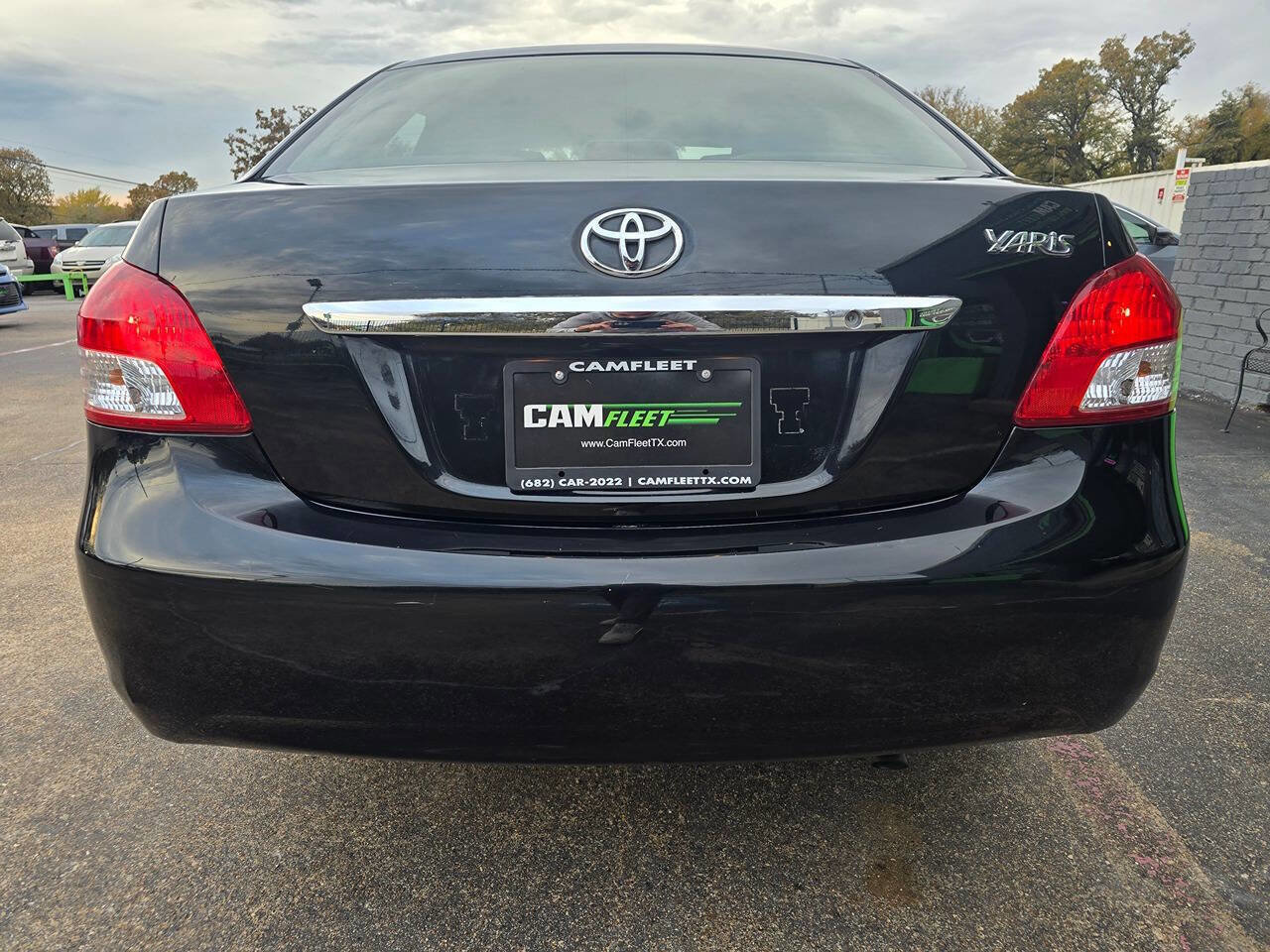 Used 2012 Toyota Yaris Sedan image 11