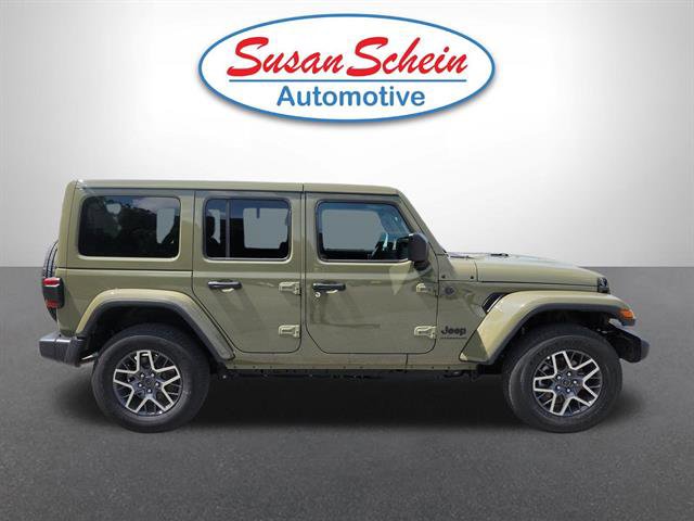 Used 2026 Jeep Wrangler Unlimited Sahara AWD/4WD image 22