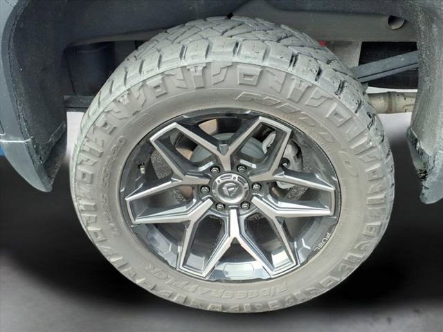 Used 2024 GMC Sierra 1500 AT4 w/ Technology Package image 28