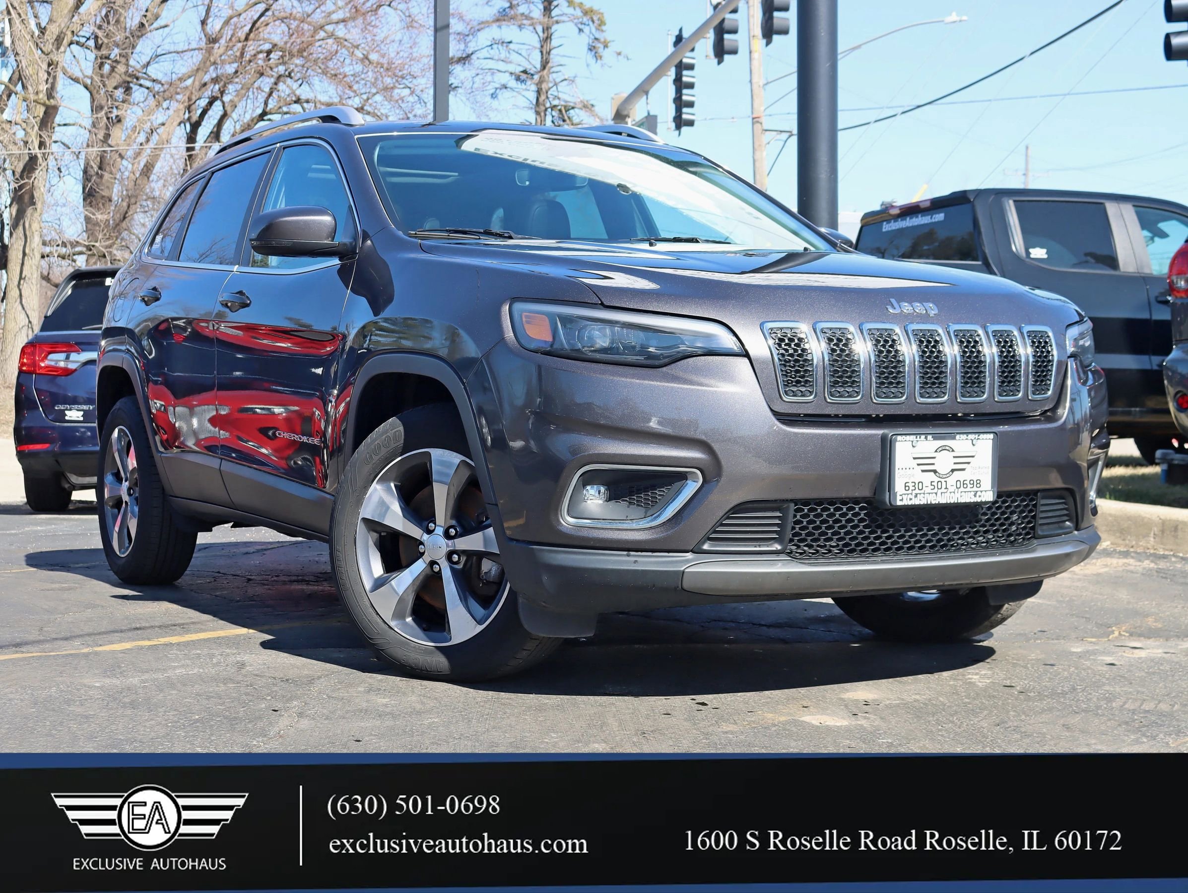 Used 2019 Jeep Cherokee Limited image 1