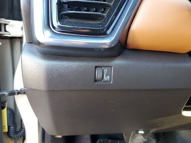 Used 2024 GMC Canyon AT4 image 29