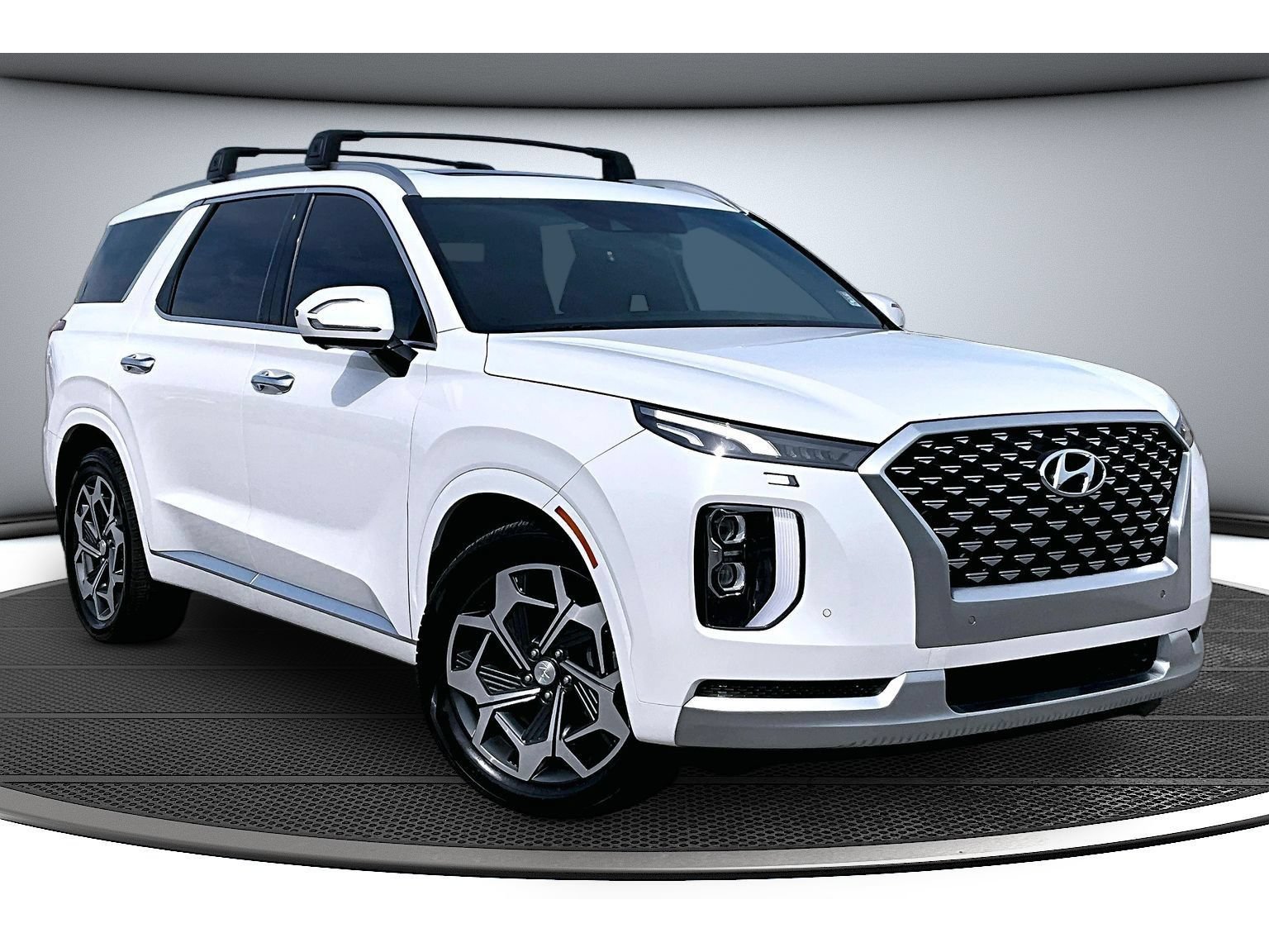 Used 2021 Hyundai Palisade Calligraphy w/ Cargo Package AWD/4WD image 2