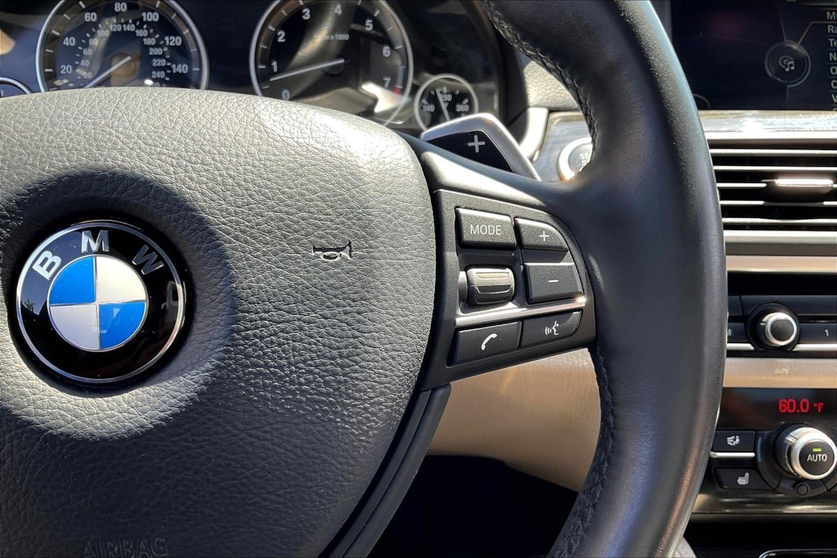 Used 2013 BMW 535i Sedan RWD image 17