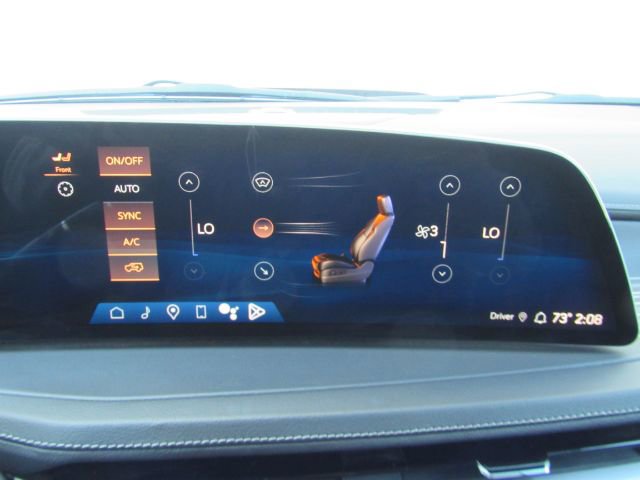 Used 2024 Cadillac XT4 Premium Luxury image 44