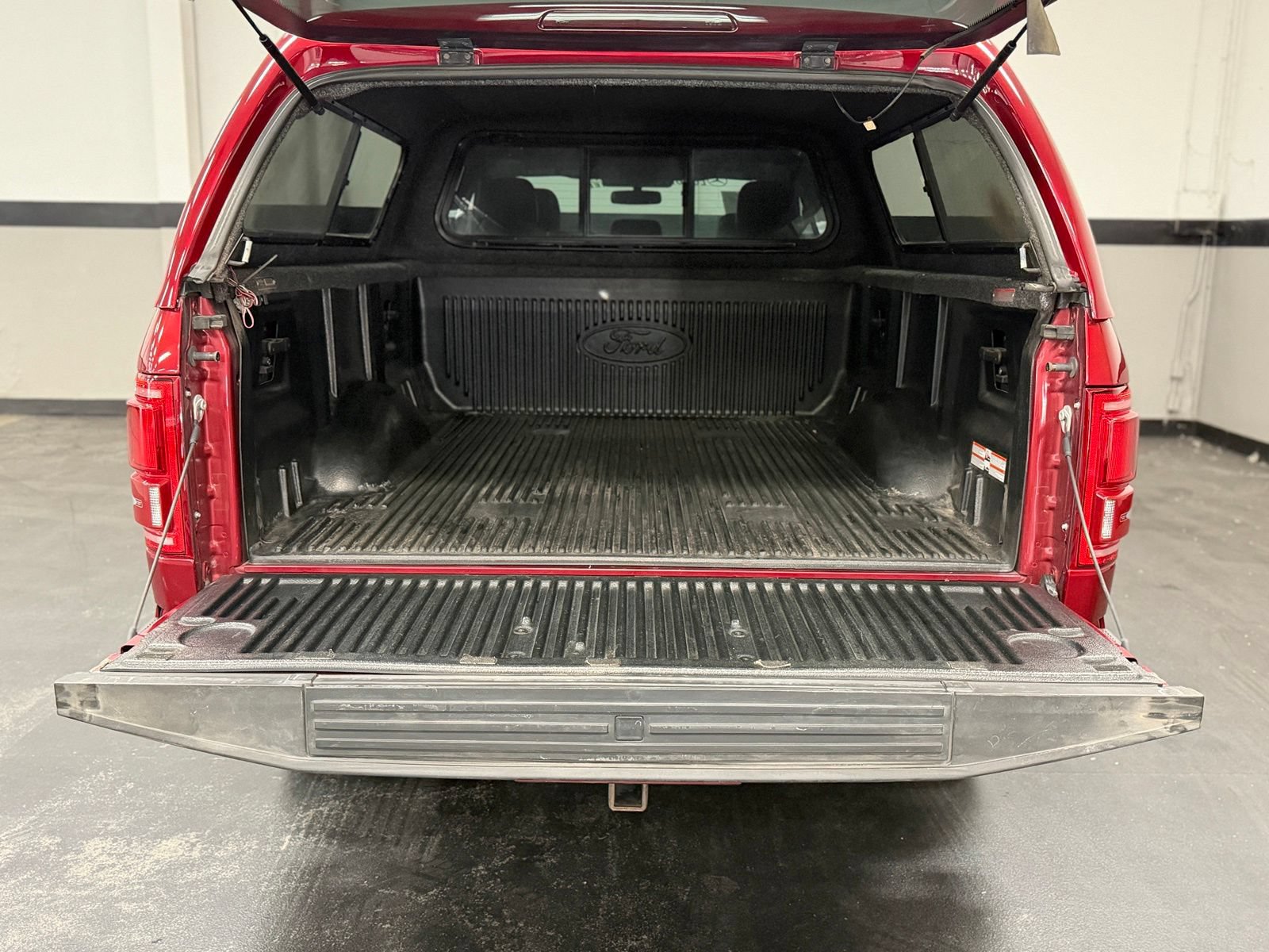 Used 2015 Ford F150 Lariat RWD image 15