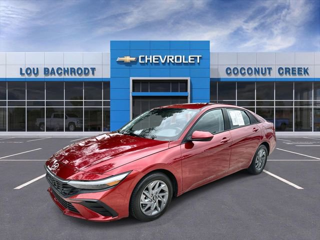 Used 2024 Hyundai Elantra SEL image 4