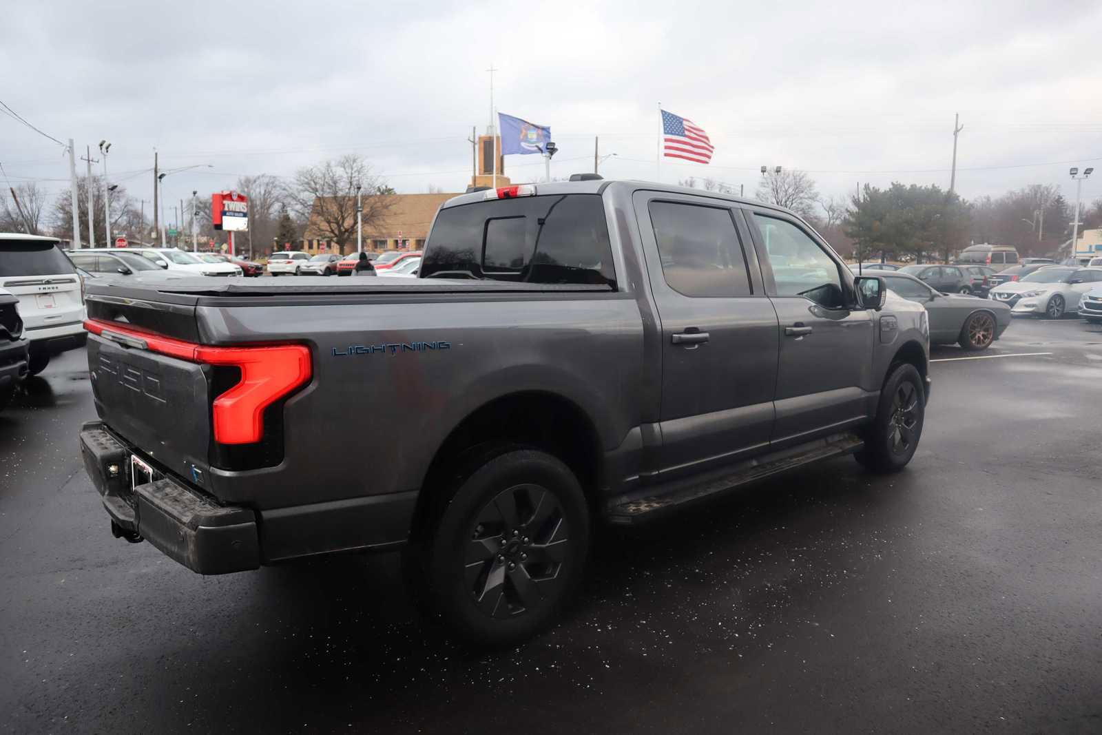 Used 2023 Ford F150 Lightning Lariat AWD/4WD image 9