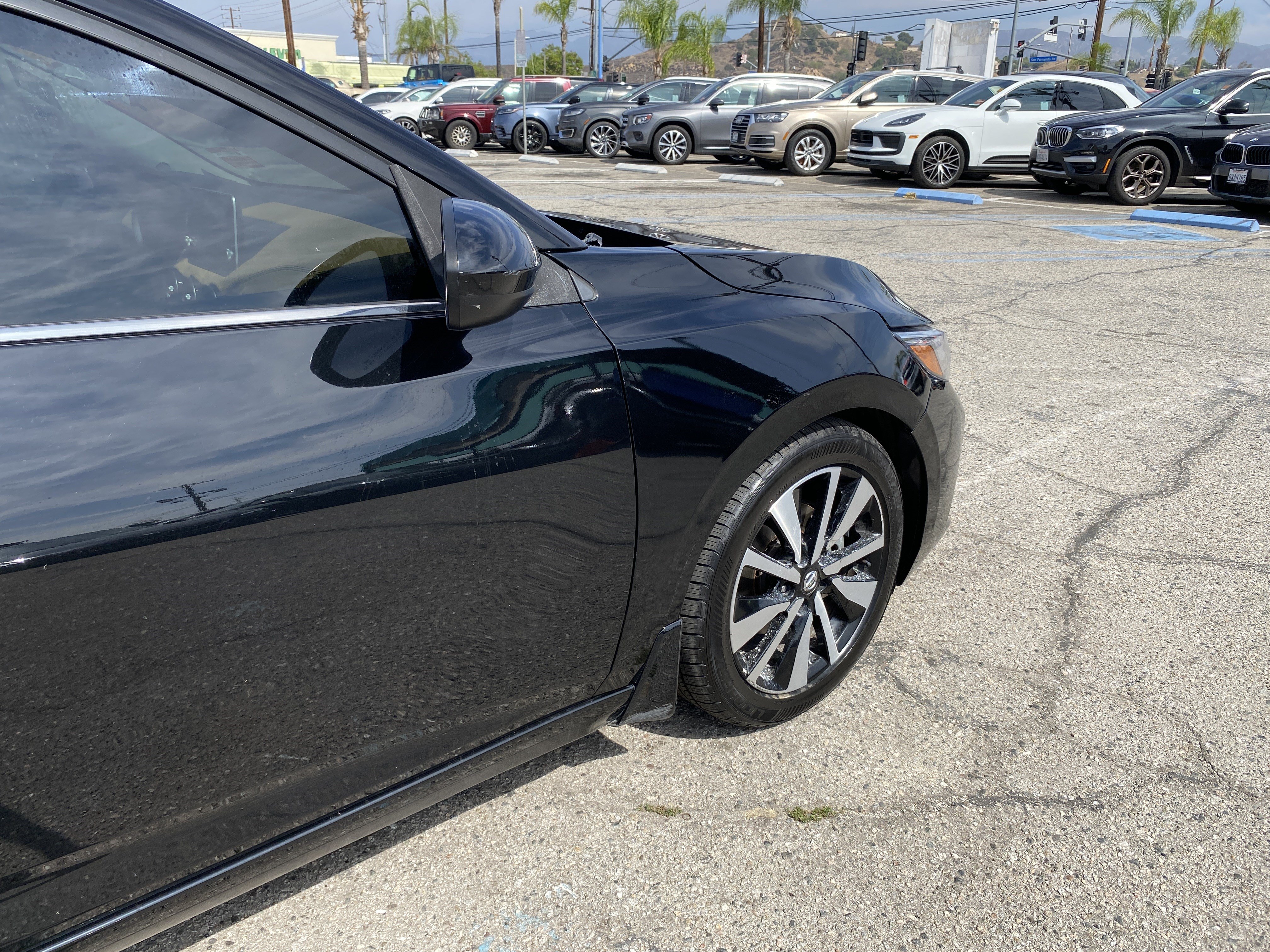 Used 2023 Nissan Sentra SV w/ SV Premium Package FWD image 27
