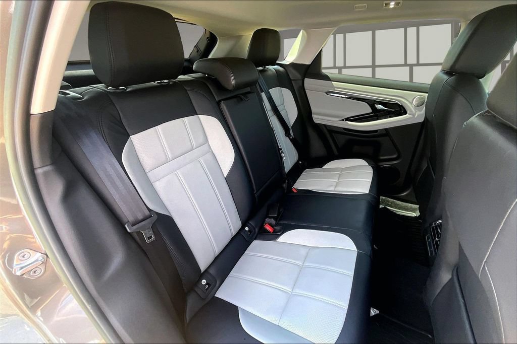 Used 2023 Land Rover Range Rover Evoque R-Dynamic SE AWD/4WD image 27
