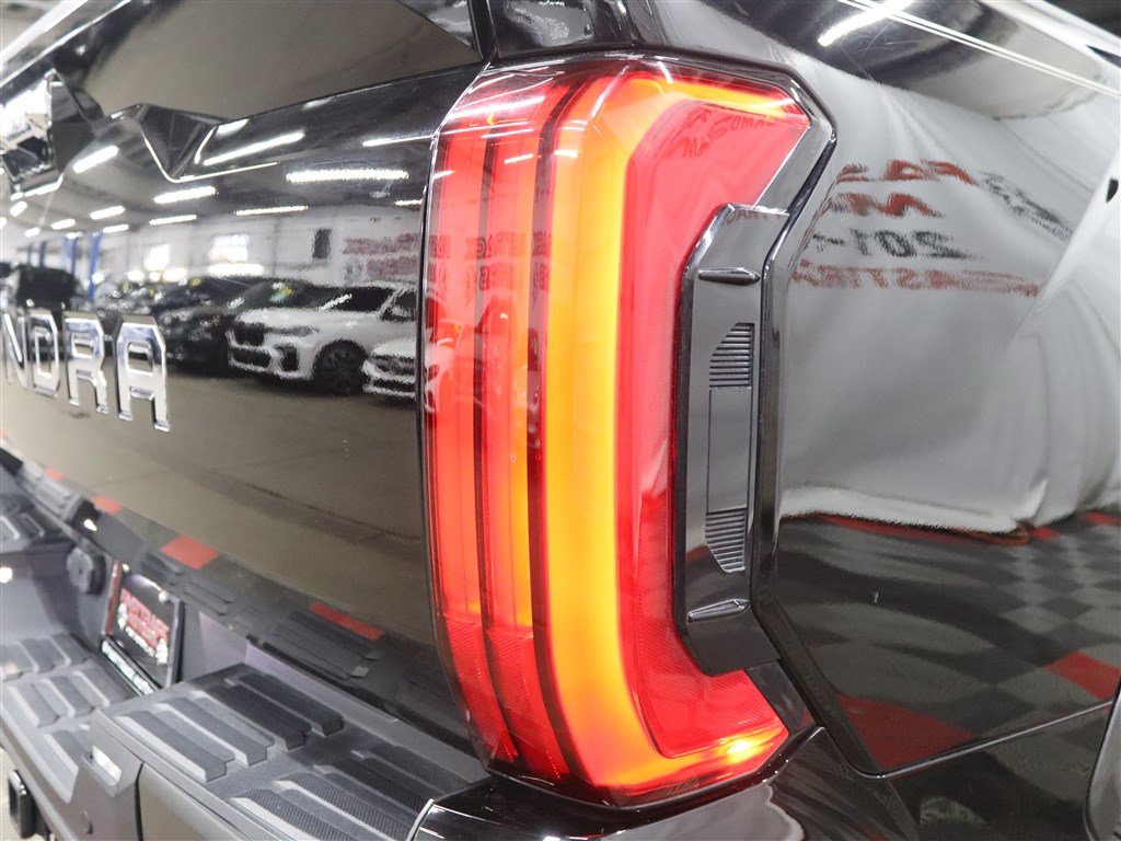 Used 2023 Toyota Tundra Limited AWD/4WD image 11