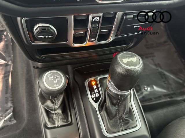 Used 2024 Jeep Wrangler Unlimited Sahara image 37