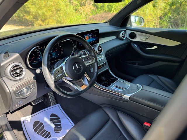 Used 2022 Mercedes-Benz GLC 300 image 9