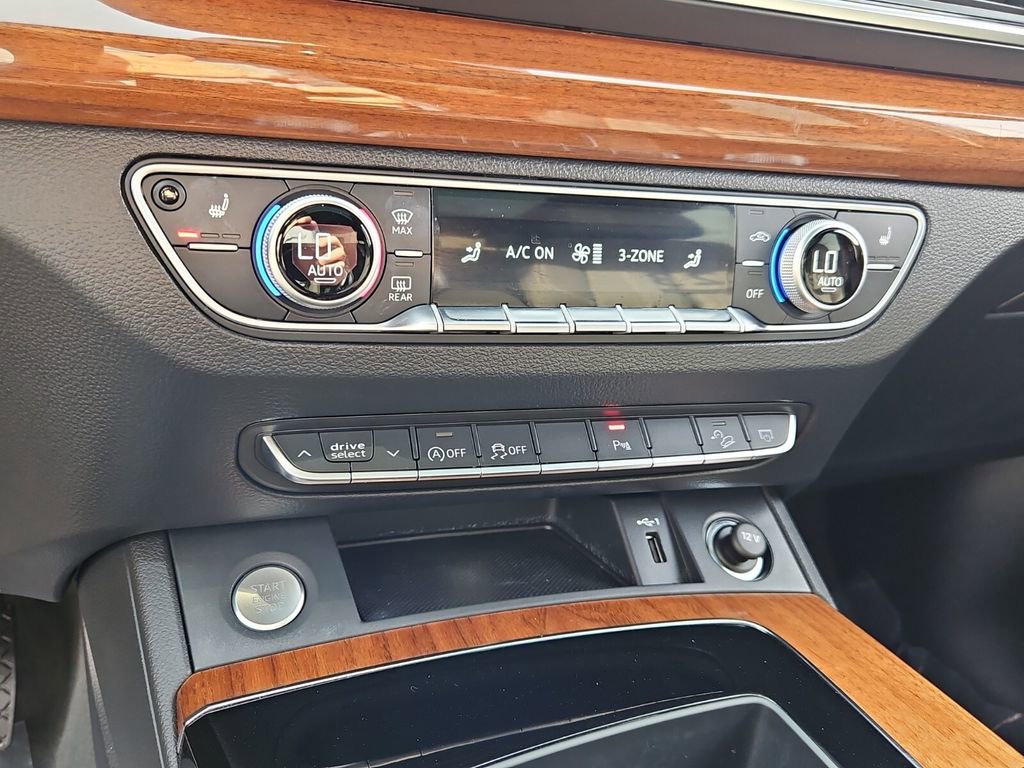Certified 2023 Audi Q5 2.0T Premium w/ Convenience Package image 23