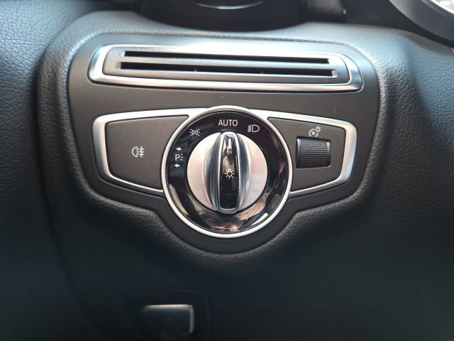 Used 2017 Mercedes-Benz C 300 4MATIC Sedan image 48