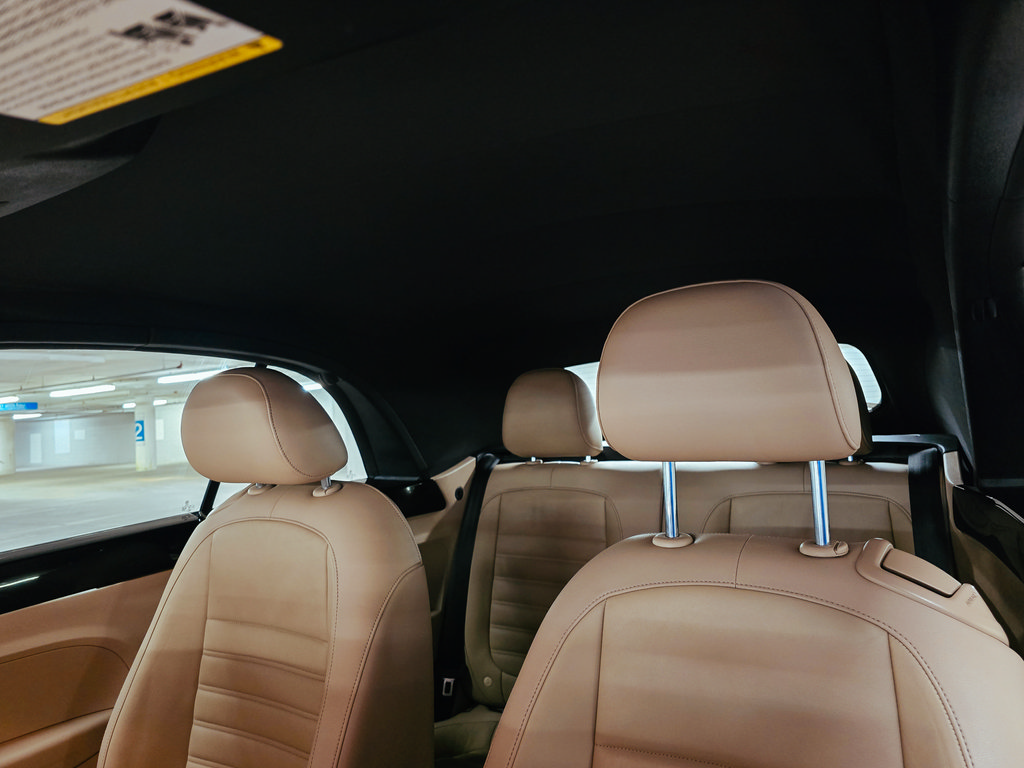 Used 2013 Volkswagen Beetle Turbo FWD image 19