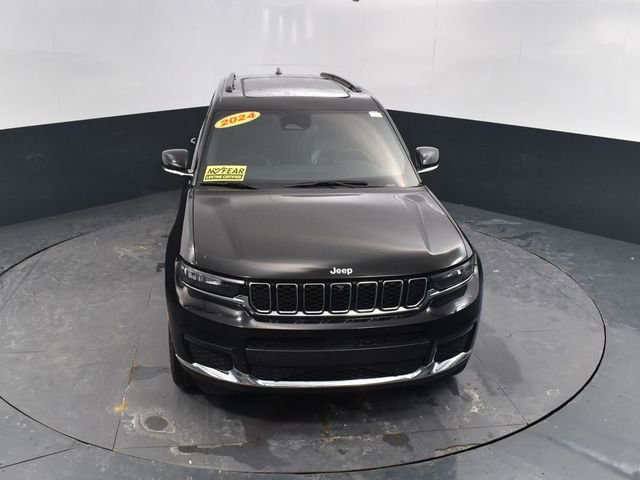 Used 2024 Jeep Grand Cherokee L Limited w/ Luxury Tech Group II image 39