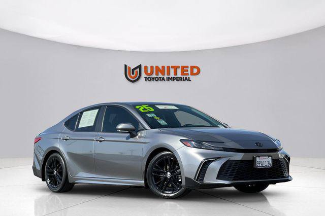 Certified 2025 Toyota Camry SE w/ Convenience Package FWD image 1