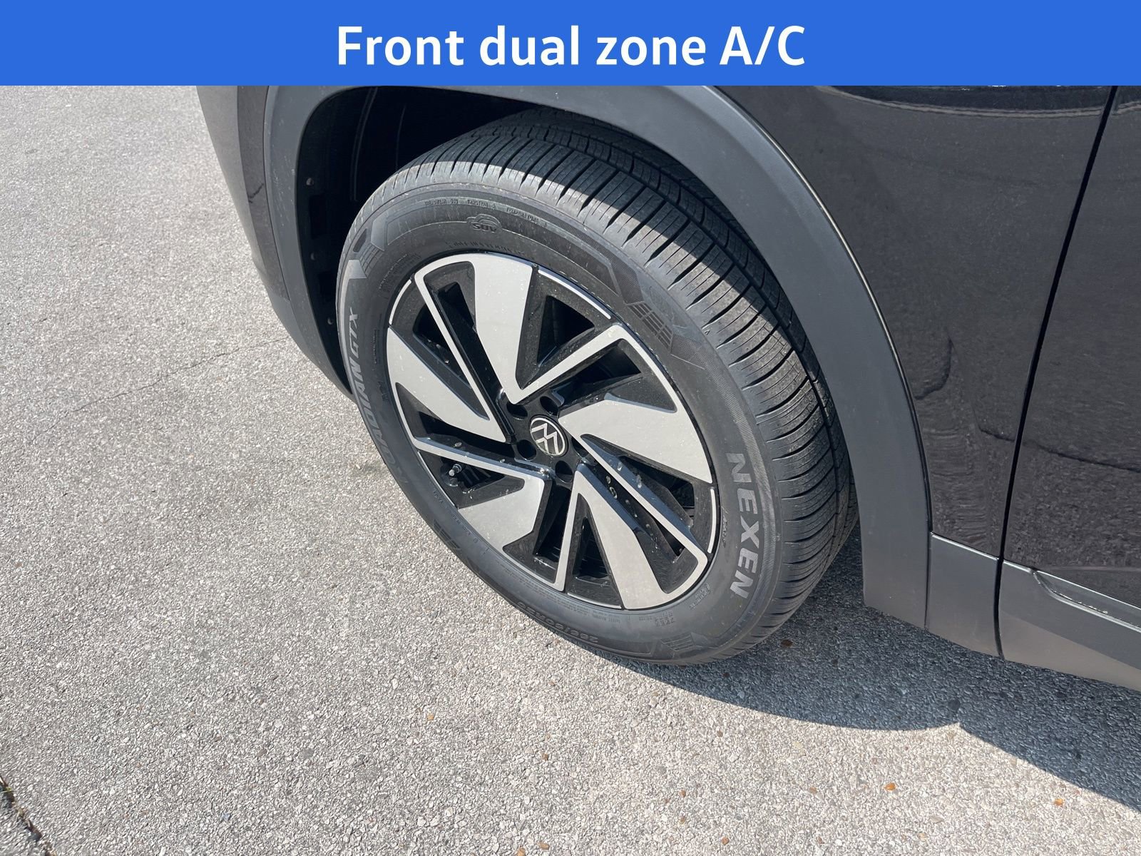 New 2026 Volkswagen Atlas SE image 5