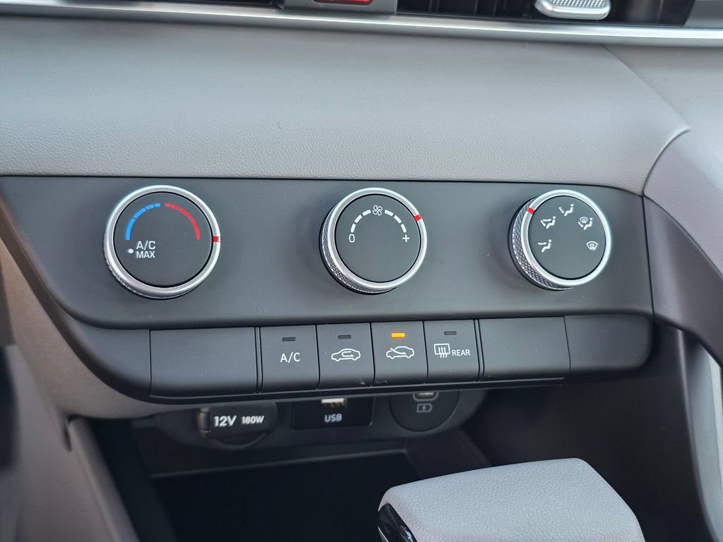 New 2026 Hyundai Elantra SE FWD image 20
