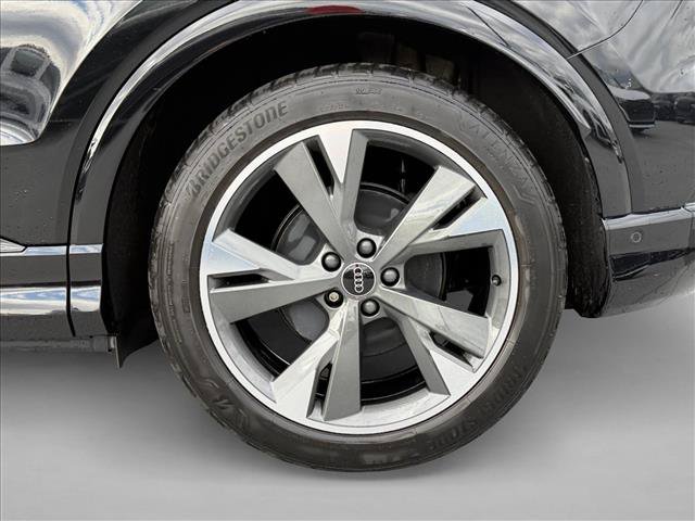 Used 2024 Audi Q4 e-tron Premium Plus AWD/4WD image 16