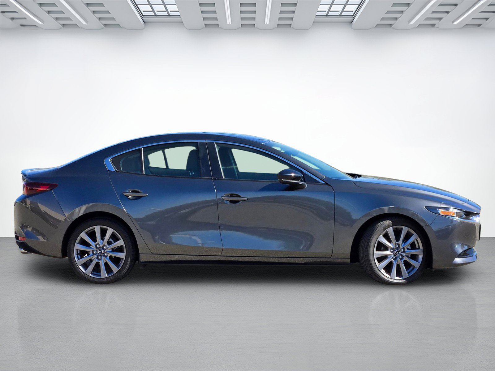 Used 2024 MAZDA MAZDA3 s w/ Black Accent Package FWD image 3