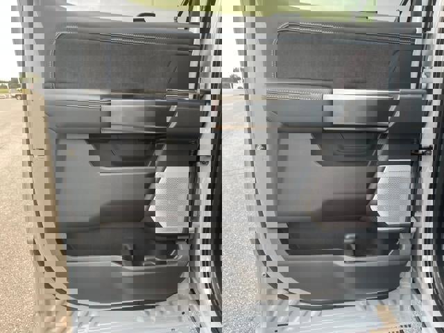 New 2026 Ford F450 Platinum w/ FX4 Off-Road Package image 13