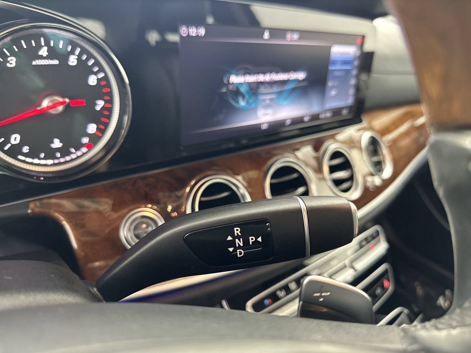 Used 2018 Mercedes-Benz E 300 4MATIC w/ Premium 2 Package (Q02) image 20