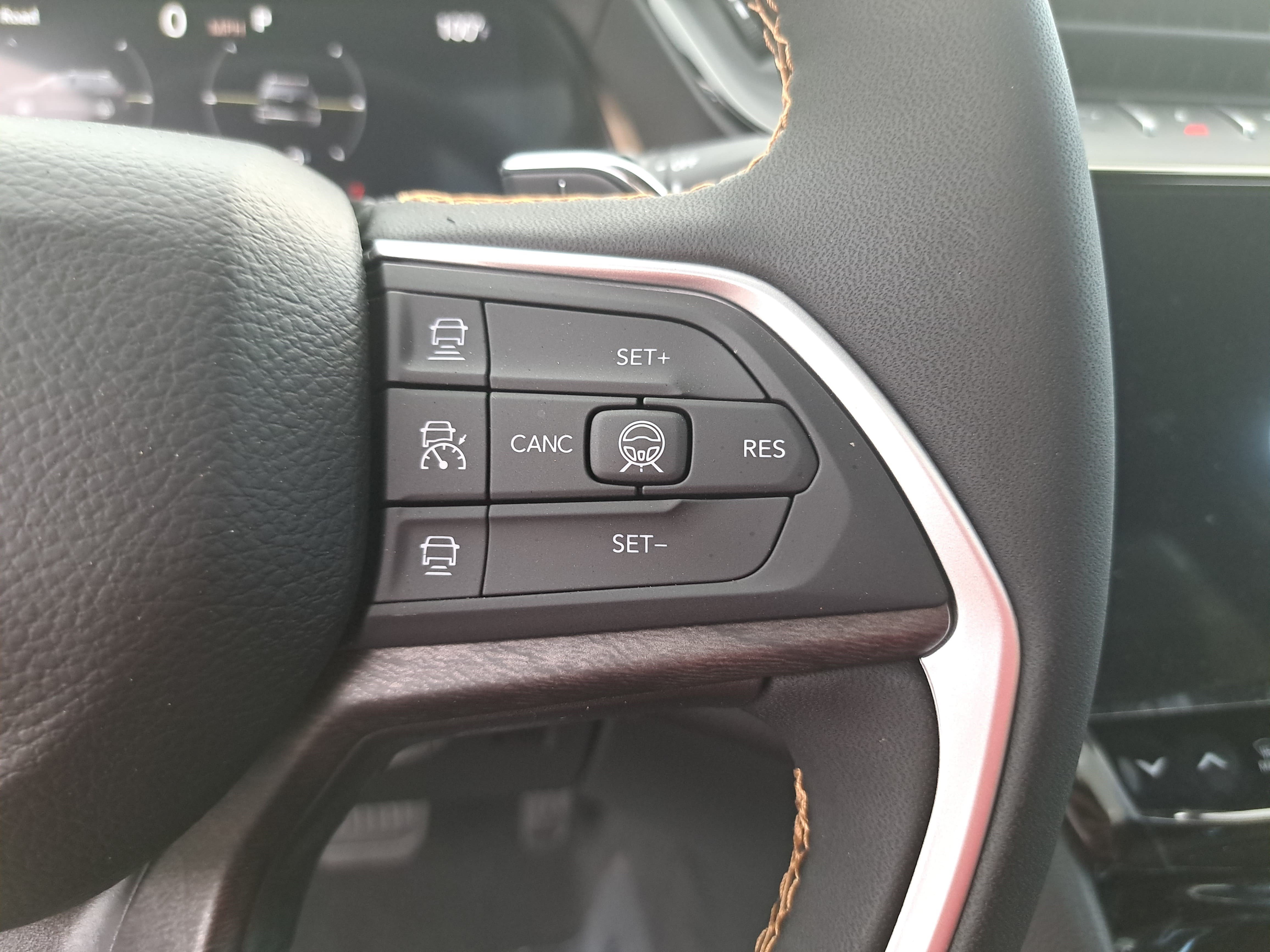 New 2026 Jeep Grand Cherokee Limited AWD/4WD image 18
