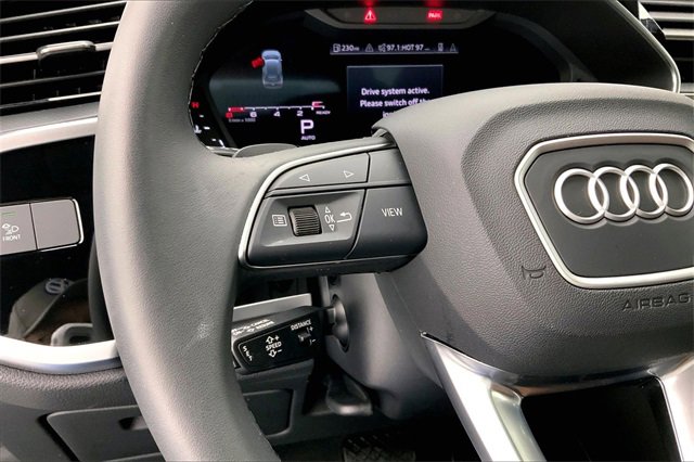 Used 2025 Audi Q3 2.0T Premium Plus image 18