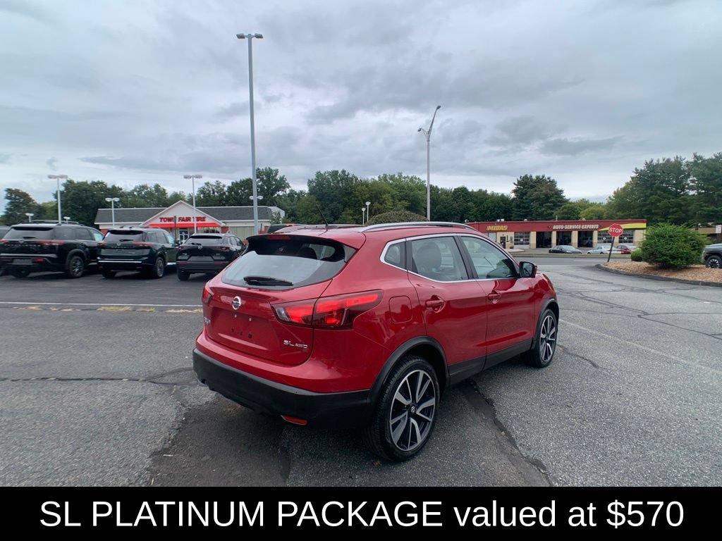 Used 2017 Nissan Rogue Sport SL w/ SL Premium Package AWD/4WD image 3